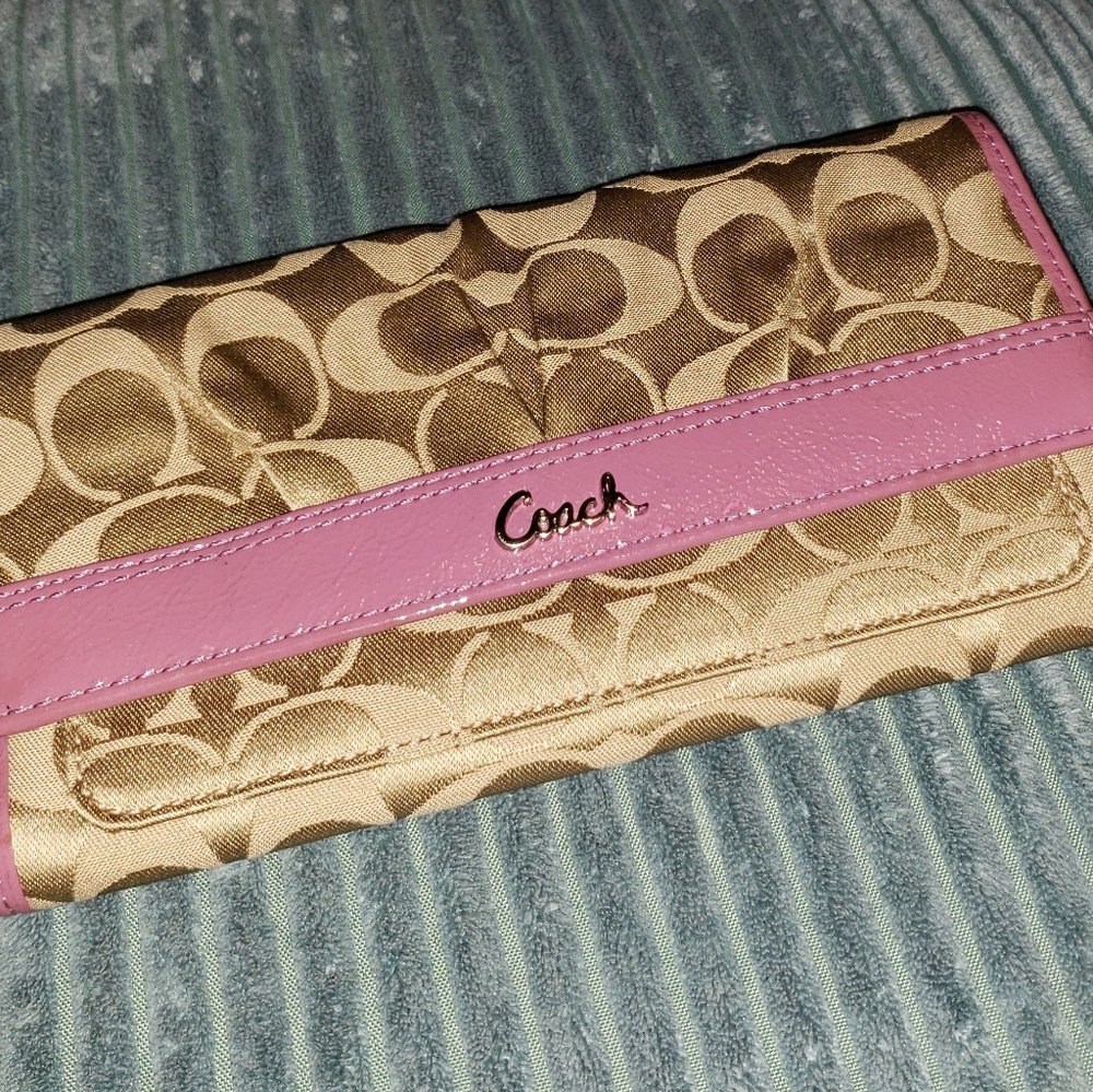 Coach Wallet - Picture 3 of 4